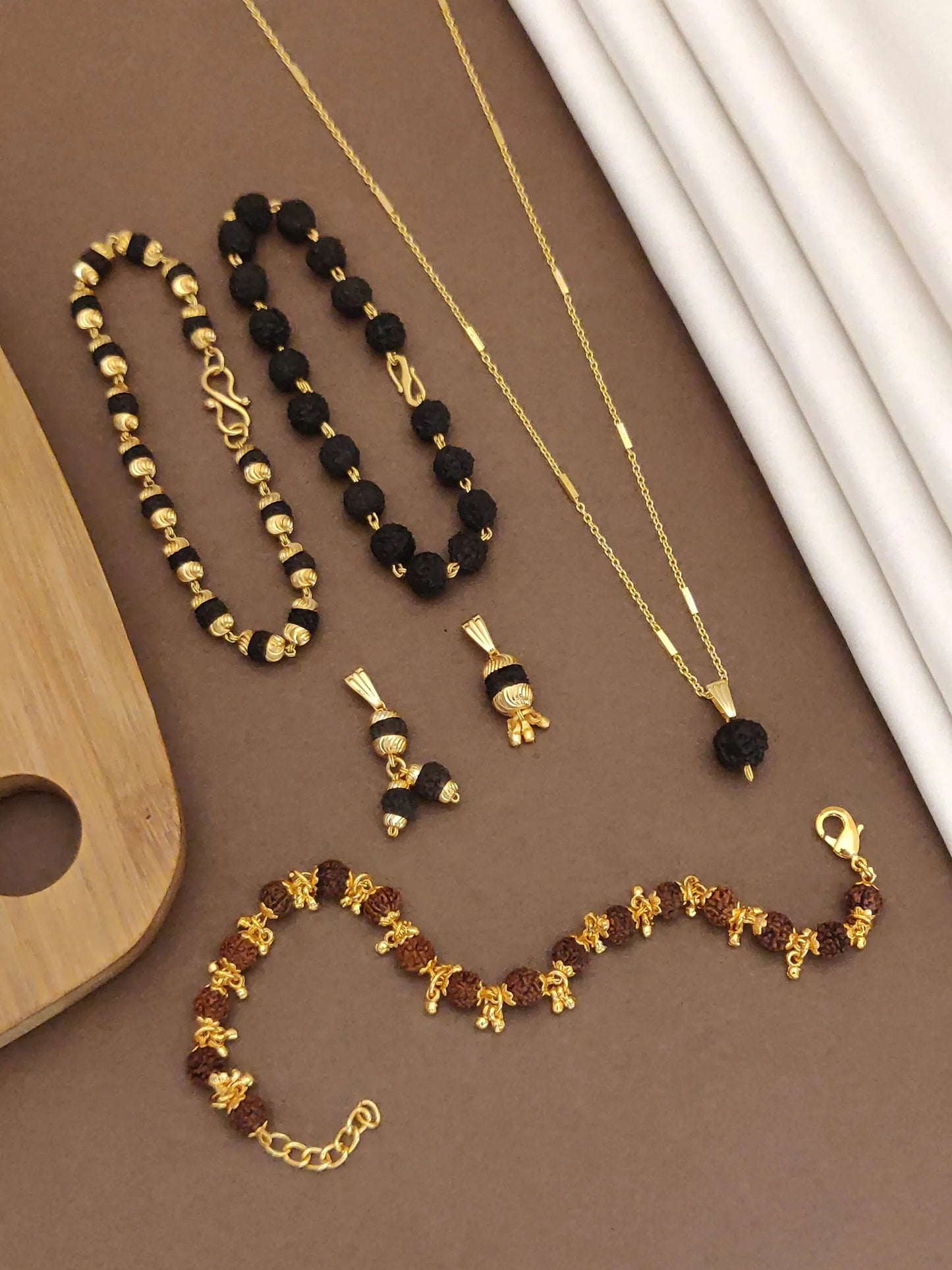 Combo female 3 bracelets 3 pendents+chain